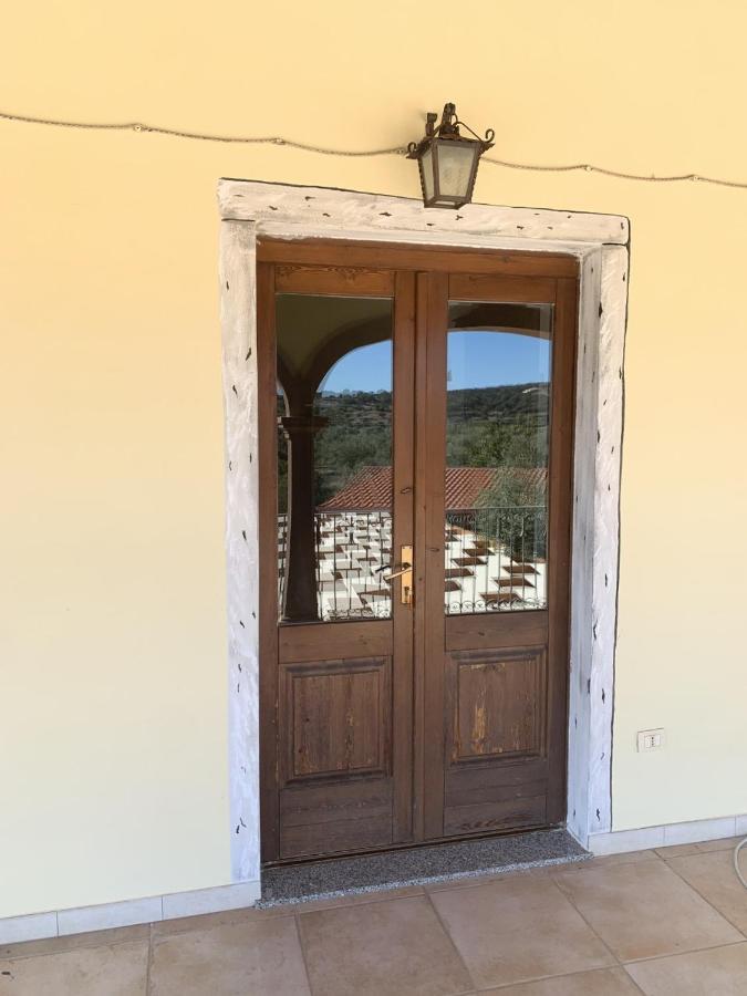 הוילה Samugheo Agriturismo Da Lino Agripizza מראה חיצוני תמונה